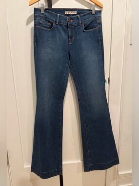 NEW NWOT J BRAND Lovestory Jeans Denim 30